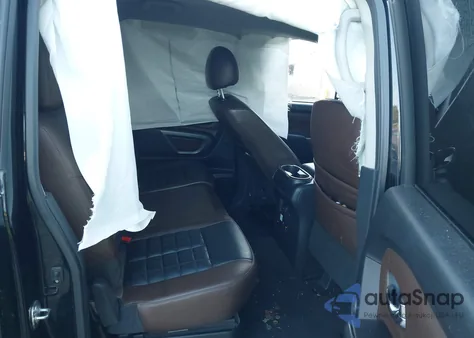 2018 Nissan Titan Xd Platinum Reserve Diesel z USA, uszkodzony, nr VIN 1N6BA1F49JN537568